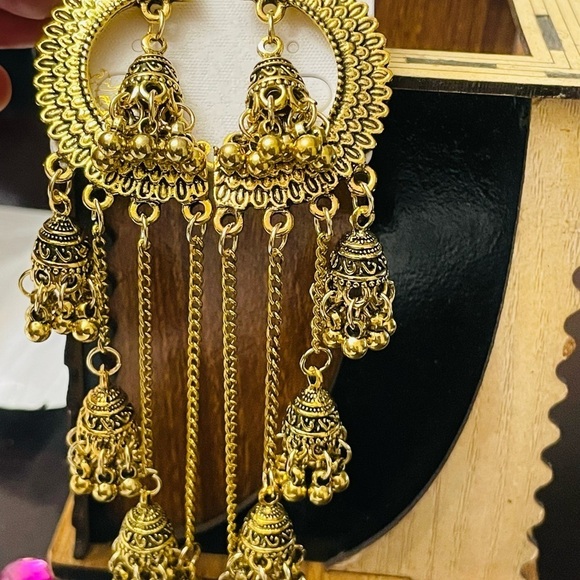 JHUMKA earring drop - Picture 2 of 3